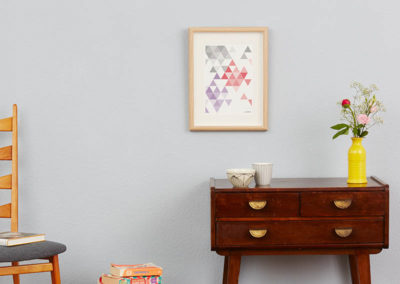geometrisches Poster minimalistisches Poster Dreiecke Martinesk rot lila grau A4 Wand